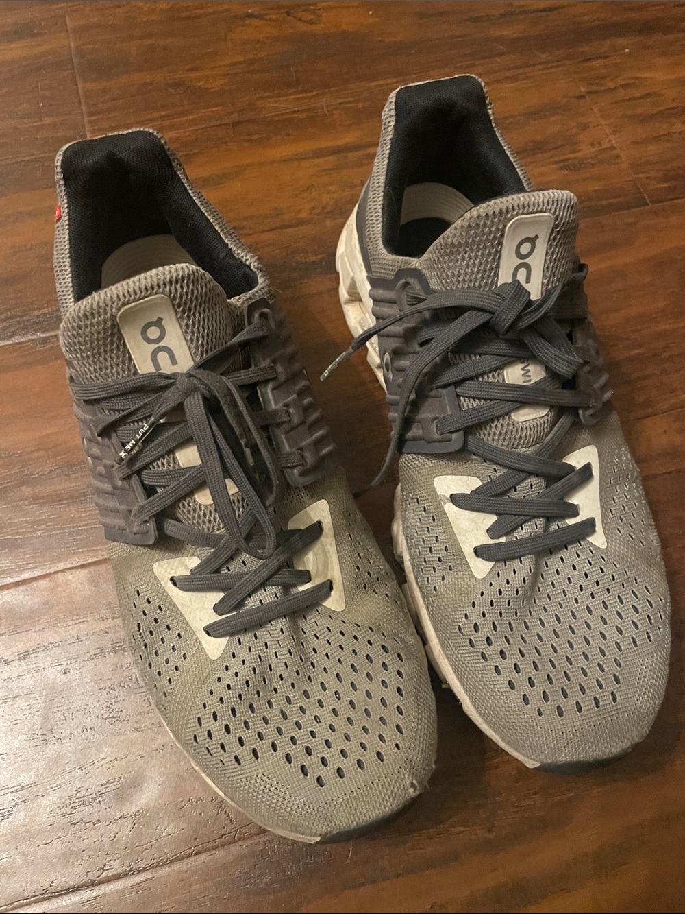 On Running Men’s Grey Athletic Running Shoes